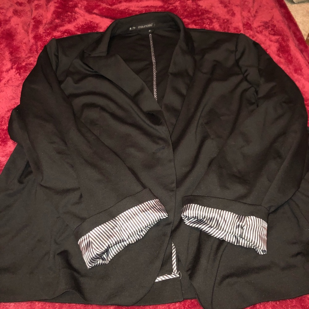 Women’s plus size blazer